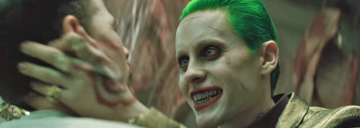 Jared Leto sa vžil do Jokera až príliš. Hercom zo Suicide Squad poslal použité kondómy, análne guličky, potkana či mŕtve prasa