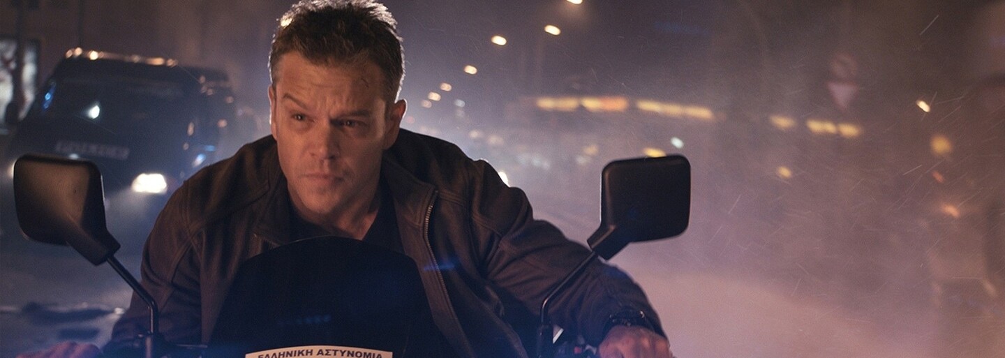 Jason Bourne je opäť nebezpečný zabijak, no tentokrát ohrozovaný zlými nápadmi filmárov (Recenzia)