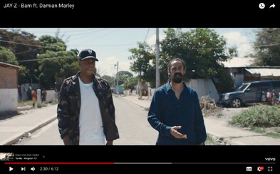 JAY-Z dostává lekci historie Jamajky v nejnovějším videoklipu BAM s Damianem Marleym JAY-Z dostává lekci historie Jamajky v nejnovějším videoklipu BAM s Damianem Marleym
