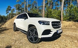 Je nový Mercedes-Benz GLS kráľom najväčších luxusných SUV? Zisťovali sme v podrobnom teste