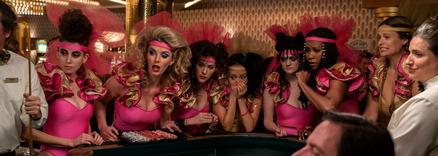 Jeden z najlepších seriálov Netflixu menom Glow sa vracia s 3. sériou. Ženské wrestlerky sa v nej vydajú ovládnuť Las Vegas