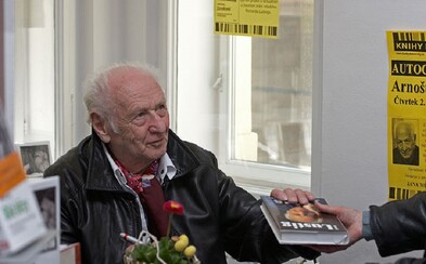 Jeden z našich nej spisovatelů Arnošt Lustig: Jaké zkušenosti udělají ze spisovatele filozofa? Jeden z našich nej spisovatelů Arnošt Lustig: Jaké zkušenosti udělají ze spisovatele filozofa?
