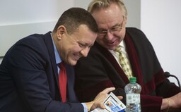 Jedného mali zavraždiť, druhý sa postavil Harabinovi, tretí dostal Kočnera do väzby. Toto sú kandidáti na generálneho prokurátora