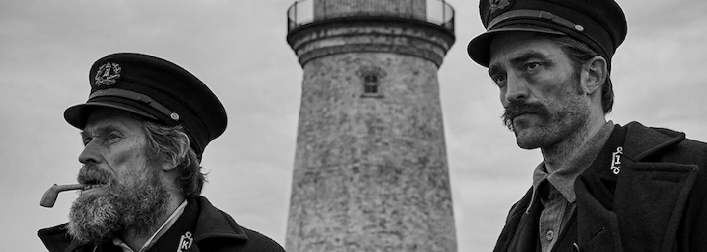 Jedl bláto, opil se, pomočil a častokrát byl v bezvědomí. Robert Pattinson se při natáčení The Lighthouse nešetřil