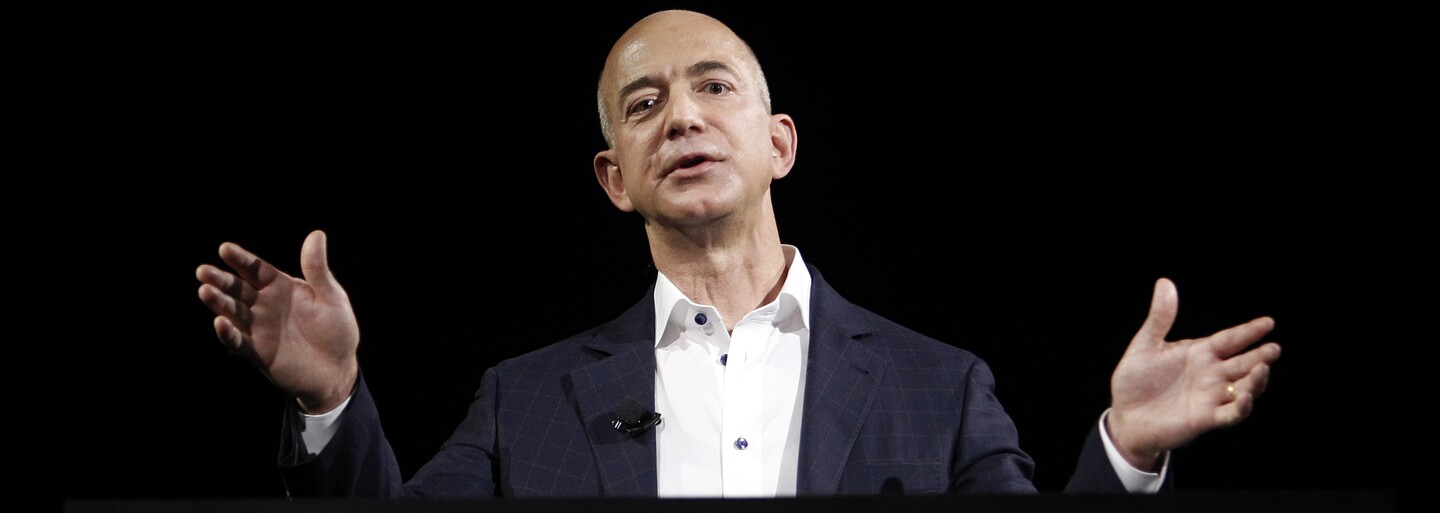 Jeff Bezos je nejbohatším člověkem v moderní historii. Jeho majetek překročil 150 miliard dolarů
