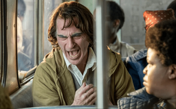 Joaquin Phoenix tvrdí, že príprava na rolu Jokera ho skoro pripravila o rozum