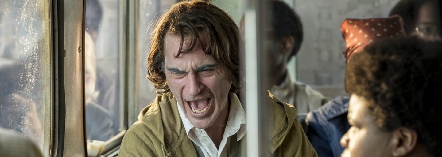 John Wick 3 zabije vo filme 300 ľudí a ľudia sa tomu smejú a fandia mu. Režisér Jokera nechápe, prečo kritizujú len jeho násilie