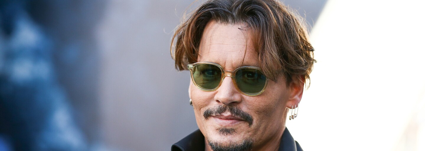 Johnny Depp je v Praze, vystoupí na koncertě legendárního Jeffa Becka
