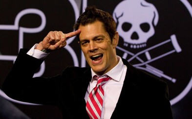 Johnny Knoxville z Jackass otvorí vo svojej novej komédii vlastný zábavný park, nedopadne to však podľa predstáv jeho návštevníkov Johnny Knoxville z Jackass otvorí vo svojej novej komédii vlastný zábavný park, nedopadne to však podľa predstáv jeho návštevníkov