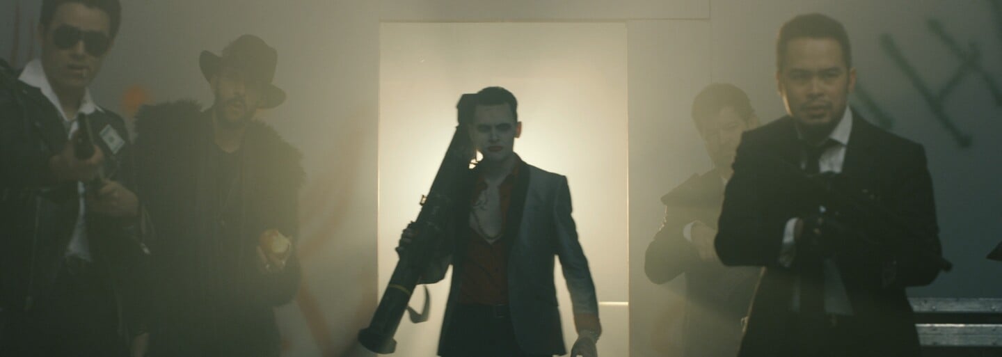 Joker z Temného rytiera a Joker zo Suicide Squad zvedú v akciou nadupanom krátkom filme smrteľný súboj. Ktorý zo psychopatov sa bude smiať naposledy?