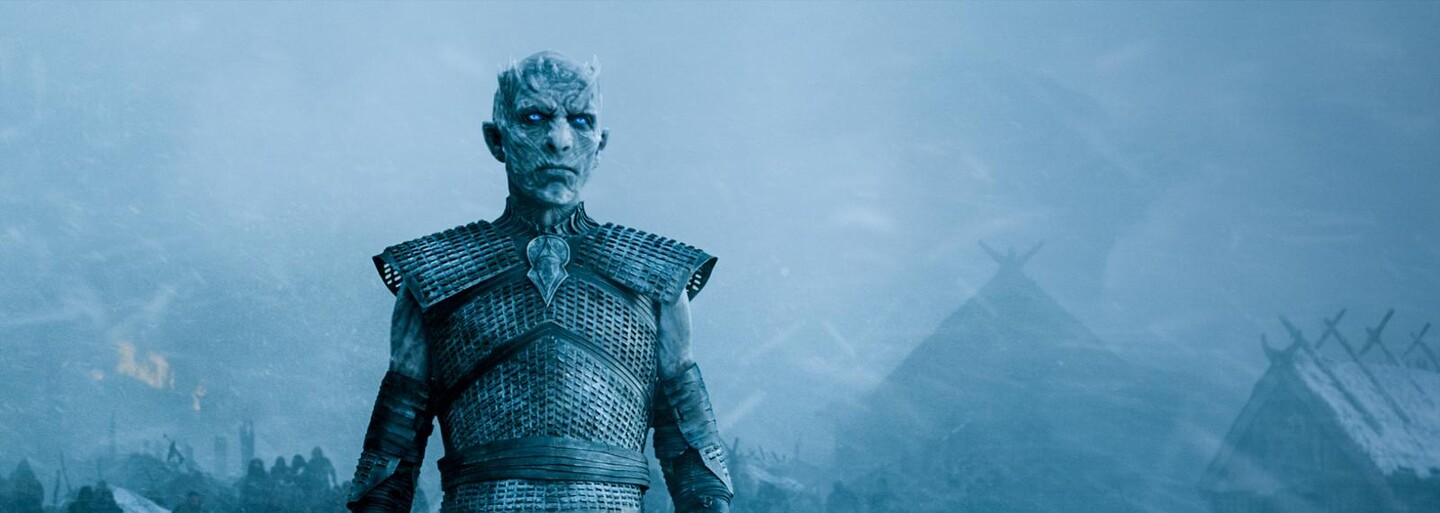 Jon, Cersei a Daenerys v debutových ukážkach zo 7. série Game of Thrones čakajú na svojich trónoch príchod krutej zimy, na príchod Night Kinga