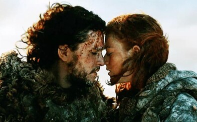 Jon Snow a Ygritte sa zasnúbili. Kit Harington požiadal červenovlásku z Game of Thrones o ruku Jon Snow a Ygritte sa zasnúbili. Kit Harington požiadal červenovlásku z Game of Thrones o ruku
