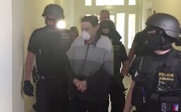 Jozef Majský už sedí v predbežnej väzbe. Jeho zdravotný stav nie je dobrý, súd rozhodne o vydaní na Slovensko