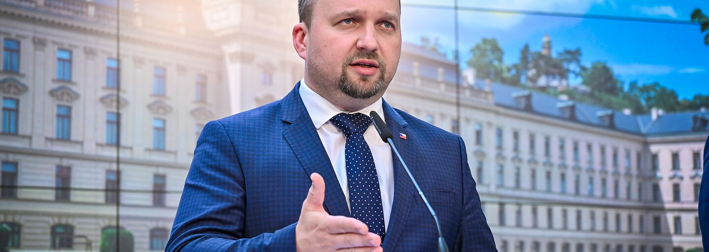 Jurečka navrhne růst minimální mzdy. Od ledna by mohla stoupnout na 41 procent průměrné mzdy