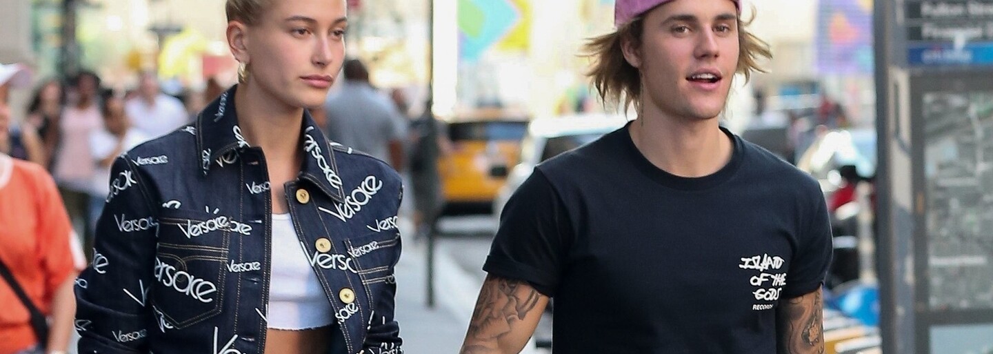 Justin Bieber a Hailey Baldwin sú zasnúbení. Zatiaľ oficiálne nepotvrdenú informáciu prezradili rodičia a svedkovia z Bahám