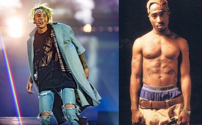 Justin Bieber naživo odspieval cover Tupacovej skladby Thugz Mansion. Sprevádzala ho len akustická gitara Justin Bieber naživo odspieval cover Tupacovej skladby Thugz Mansion. Sprevádzala ho len akustická gitara