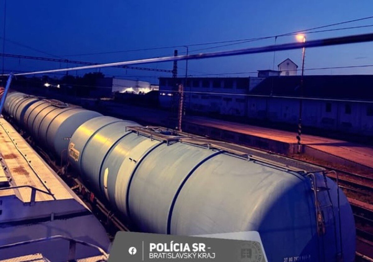 policia vlak