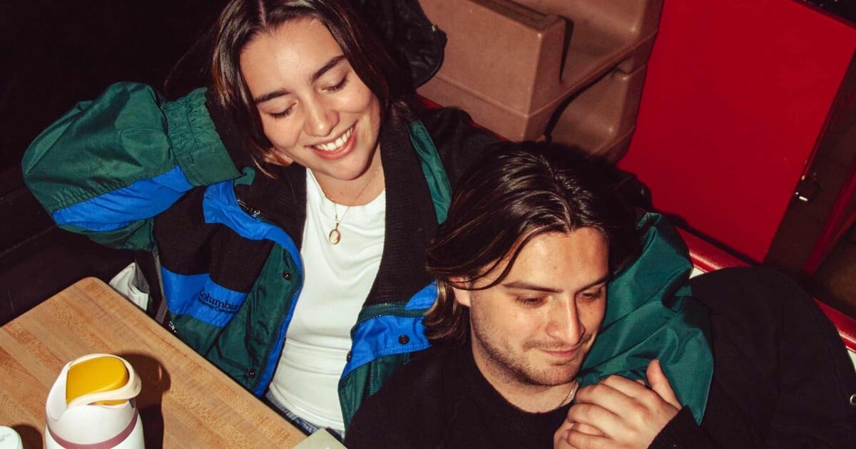 Češi a Češky Valentýn nehrotí. Na seznamkách ale utrácí více než jindy v roce