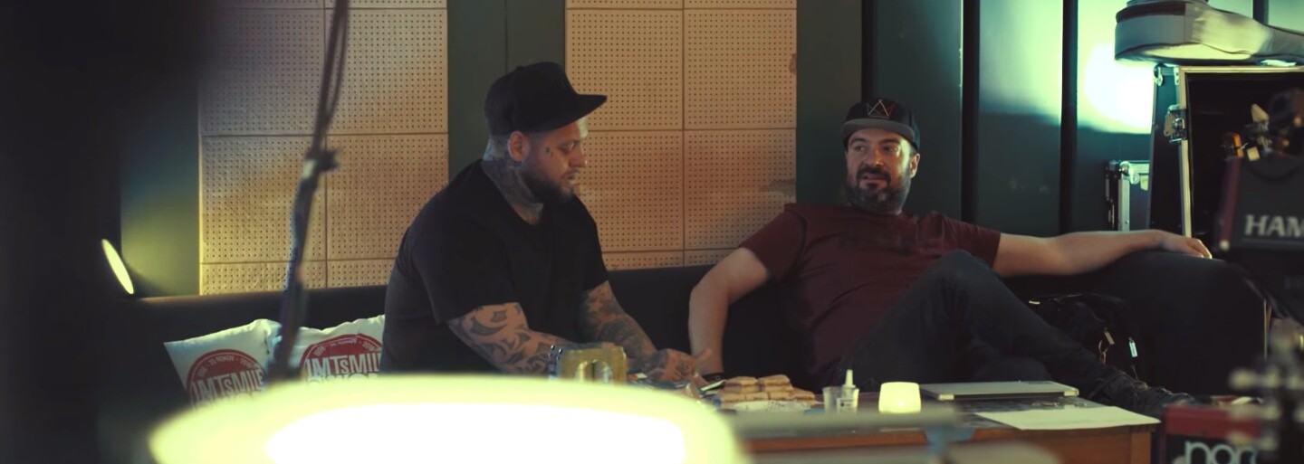 Kali a I.M.T. Smile na čele s Ivanom Táslerom spoločne útočia na rádiá