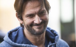 Kaliňákovi nie je všetko jedno. Prečo začal chodiť po obvinení zločineckej skupiny okolo Gašpara a N. Bödöra smerák do diskusií?