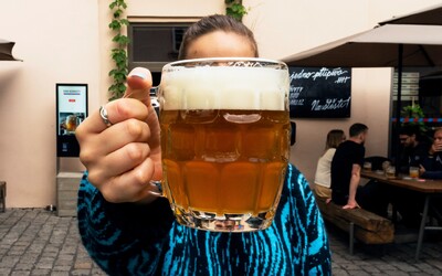 Kam zajít na pivo v Praze? Vybrali jsme 5 podniků s nejlepším venkovním posezením