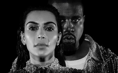 Kanye a Kim pláčou radostí i smutkem v temném černobílém videoklipu Wolves Kanye a Kim pláčou radostí i smutkem v temném černobílém videoklipu Wolves