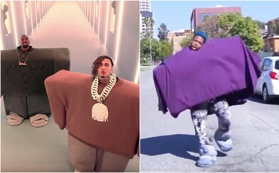 Kanye West a Lil Pump skladbou I Love It zaviedli novú tanečnú výzvu. Ľudia si na seba dávajú krabice či matrace Kanye West a Lil Pump skladbou I Love It zaviedli novú tanečnú výzvu. Ľudia si na seba dávajú krabice či matrace