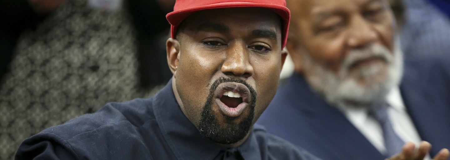 Kanye West nakladá Billie Eilish. Má sa ospravedlniť Travisovi Scottovi za narážky na bezpečnosť na koncertoch
