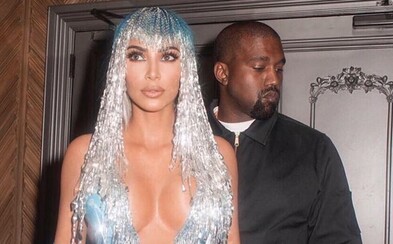 Kanye West negatívne komentuje ženy ako Kim Kardashian, ktoré pridávajú pikantné fotky na Instagram: „Muži trpia ako Ježiš“ Kanye West negatívne komentuje ženy ako Kim Kardashian, ktoré pridávajú pikantné fotky na Instagram: „Muži trpia ako Ježiš“