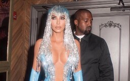 Kanye West šiel do nemocnice, no kvôli úzkosti z ľudí odtiaľ po chvíli odišiel. Kim Kardashian sa ospravedlnil za reči o rozvode