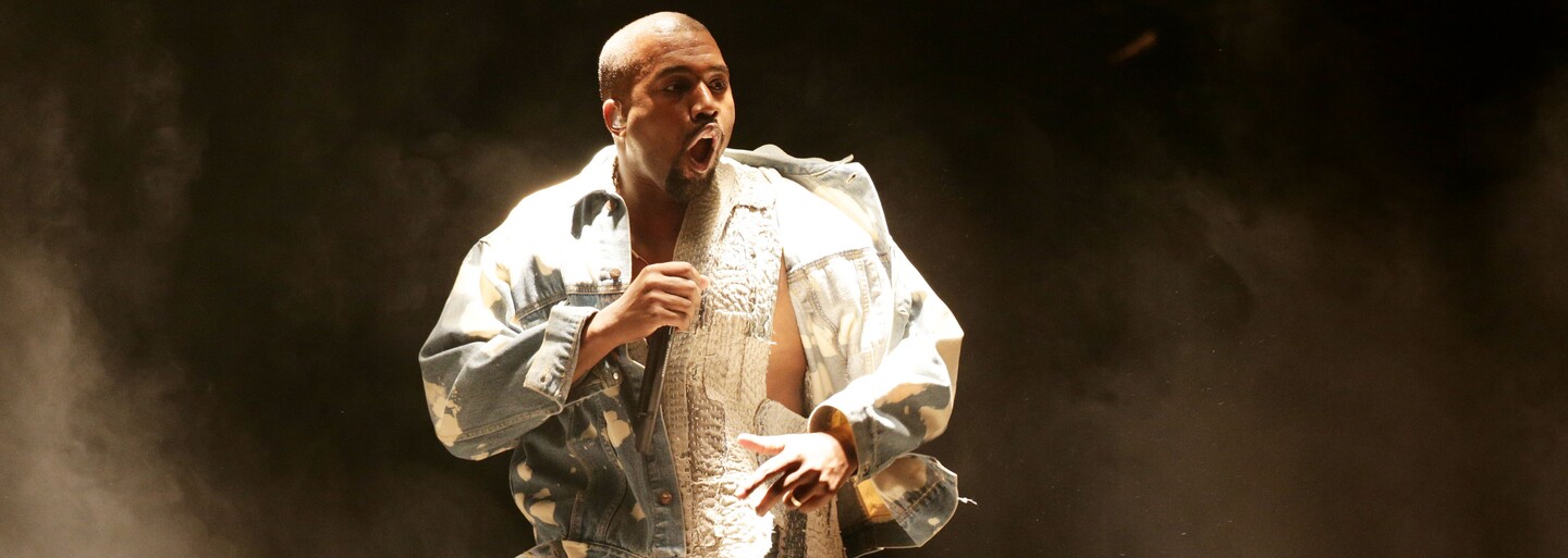Kanye West šokoval kampaní pro své nové tenisky