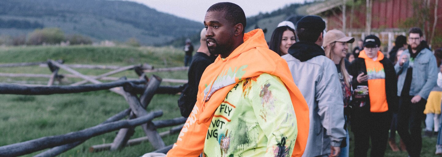 Kanye West vydáva novú kolekciu merchu Wyoming. Odkazuje na udalosť v údolí Jackson Hole, kde raper prvýkrát odhalil album Ye
