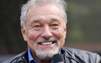 Karel Gott zemřel. Bylo mu 80 let Karel Gott zemřel. Bylo mu 80 let