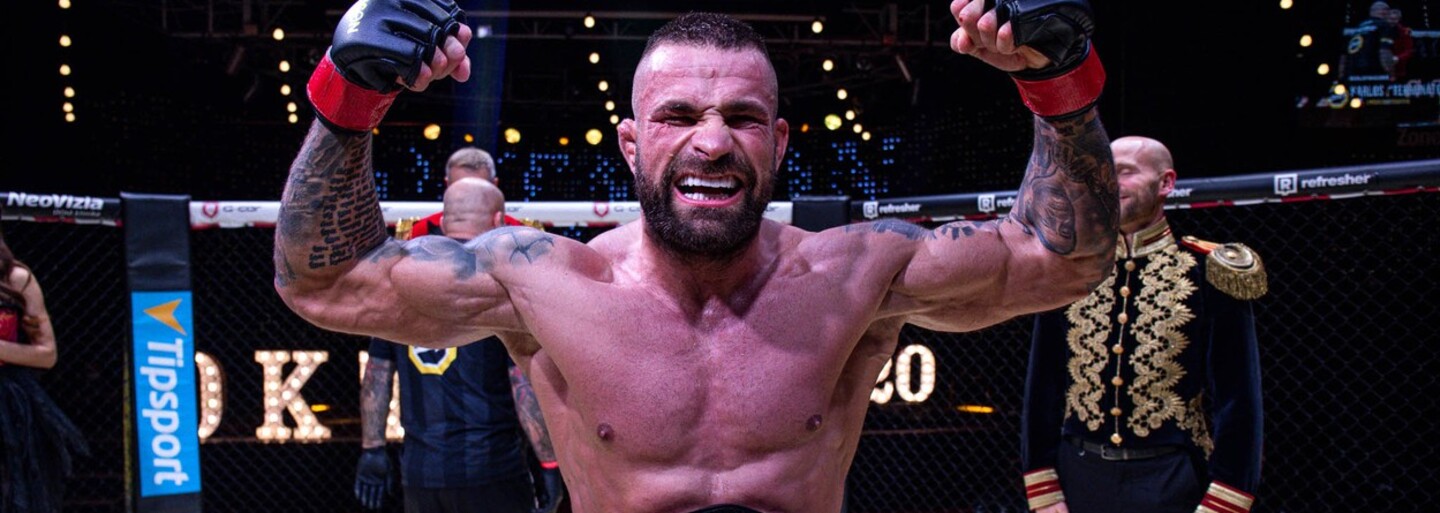 Karlos Vémola prichádza o pás šampióna organizácie Oktagon MMA. Súboj s Ďatelinkom ale prebehne