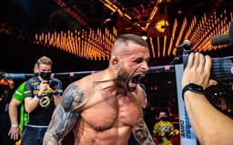 Karlos Vémola uškrtil Babu Jagu a Pirát slaví velkolepou výhru. Takto vypadal nejočekávanější turnaj roku Oktagon 19