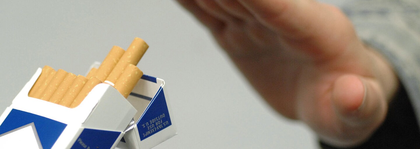 Každý Čech za loňský rok vykouřil v průměru 2010 cigaret. V Evropě patříme k největším kuřákům