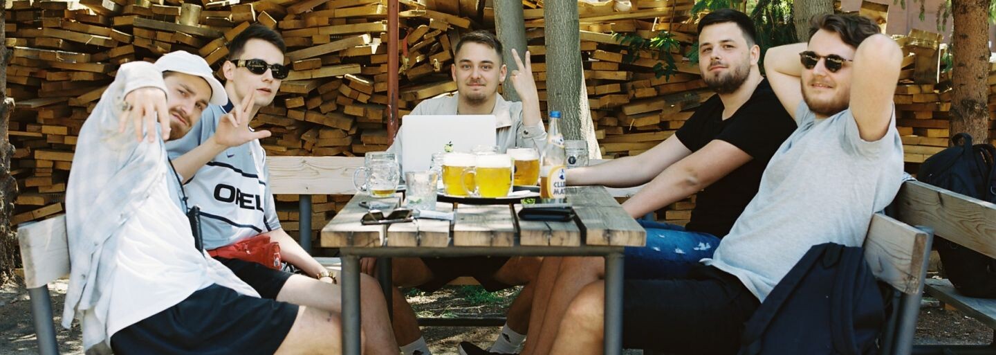 Kdo byl nejlepší hráč sezóny? Bulhar, Labello a Šedivý u piva mluví o českém fotbale