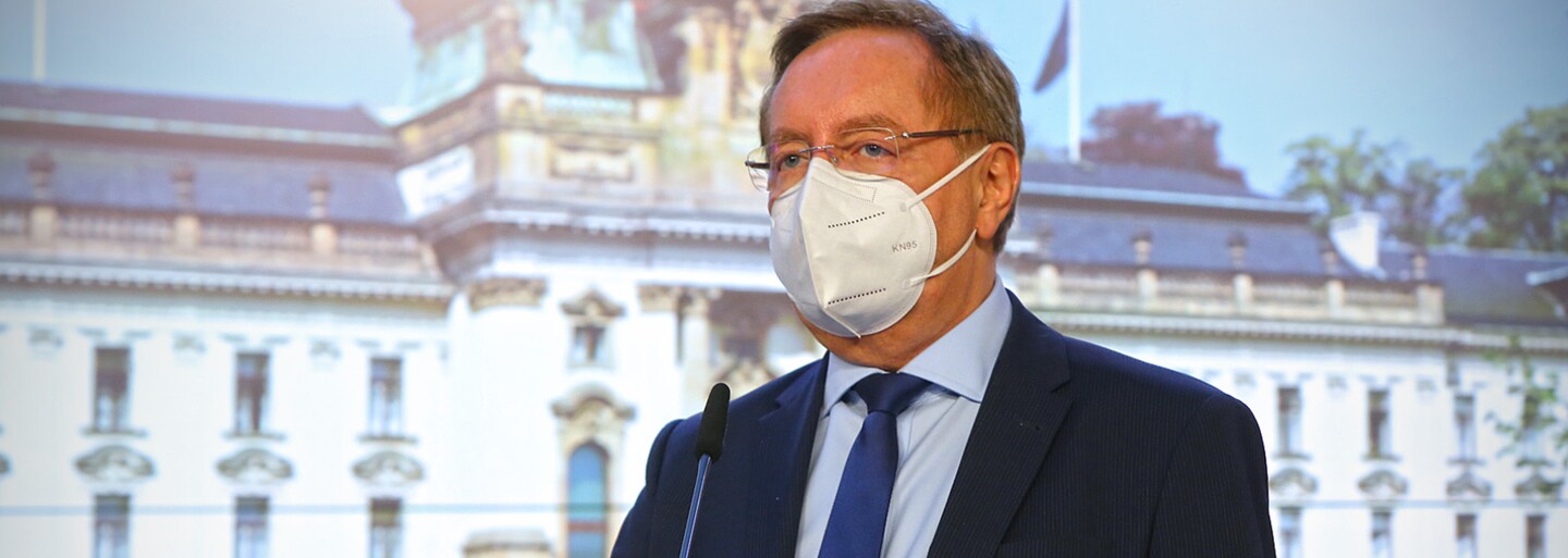 Kdy se otevřou obchody: Arenberger slíbil, že nejpozději 3. května