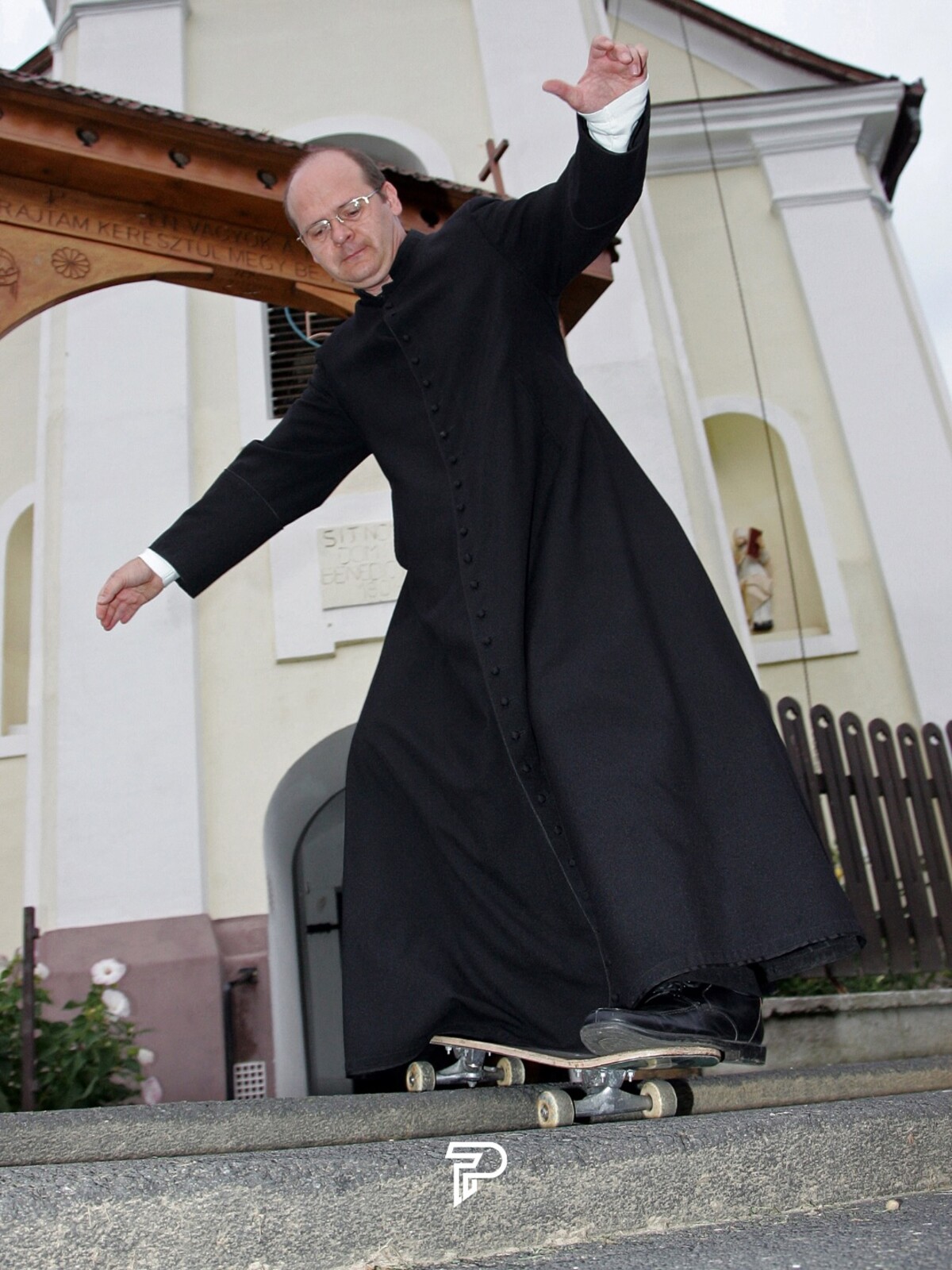 zoltan, skateboard knaz