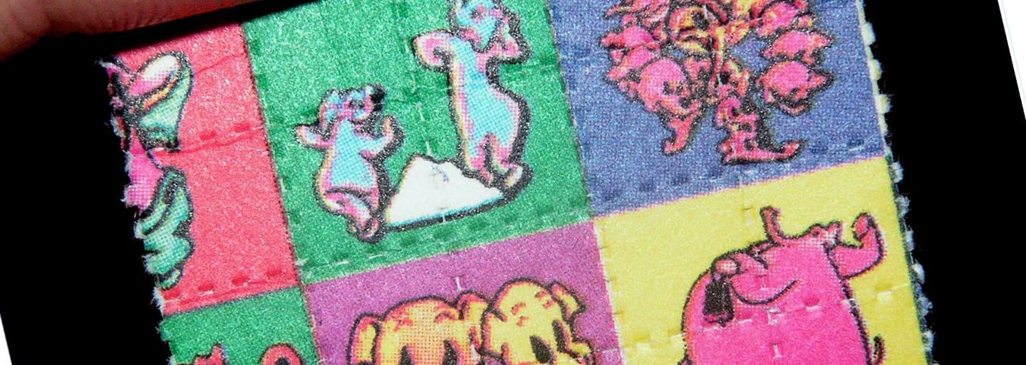 Když si dáš LSD: Jaké účinky a smrtelná rizika přináší halucinogenní droga, která tě odpálí do jiné dimenze?