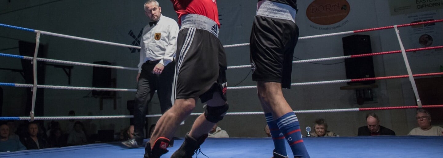 Khabib Nurmagomedov už domlouval souboj s Mayweatherem v Ruské boxerské federaci. V Moskvě chce 100 tisíc diváků