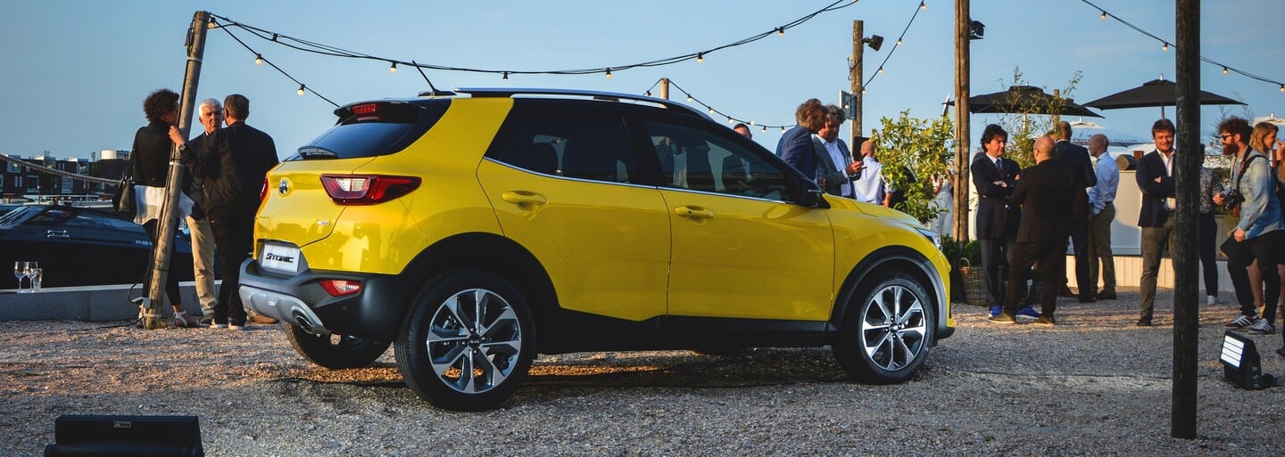 Kia odhalila městský crossover, který je adeptem na velký hit na našem trhu. Přivítejte úplně nový Stonic
