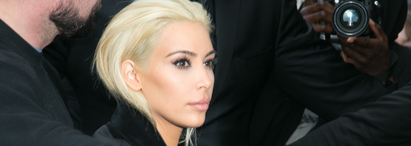 Kim Kardashian alias nepodařená Marilyn Monroe se nejnověji ukázala na titulce brazilského Vogue
