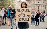 Klima teď! Škola potom! Studenti v Praze opět stávkovali za klima (Reportáž)