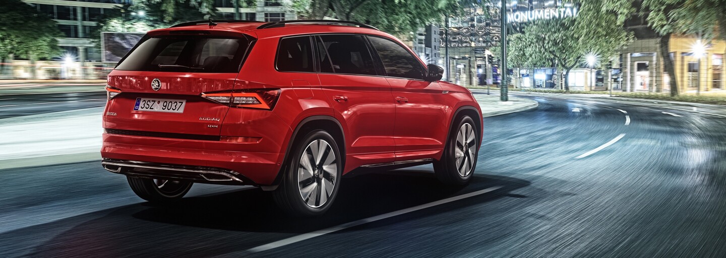 Kodiaq vykladá takmer všetky karty na stôl naraz. Škoda po Scoute predstavujú už aj SportLine
