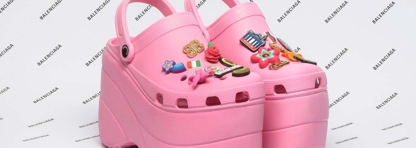 Kolaborace roku? Univerzální obuv Crocs spojila své síly s módním domem Balenciaga