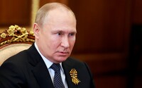 Kolaborující politici z Chersonu žádají automatické připojení území k Rusku. Kreml naznačuje, že proběhne referendum