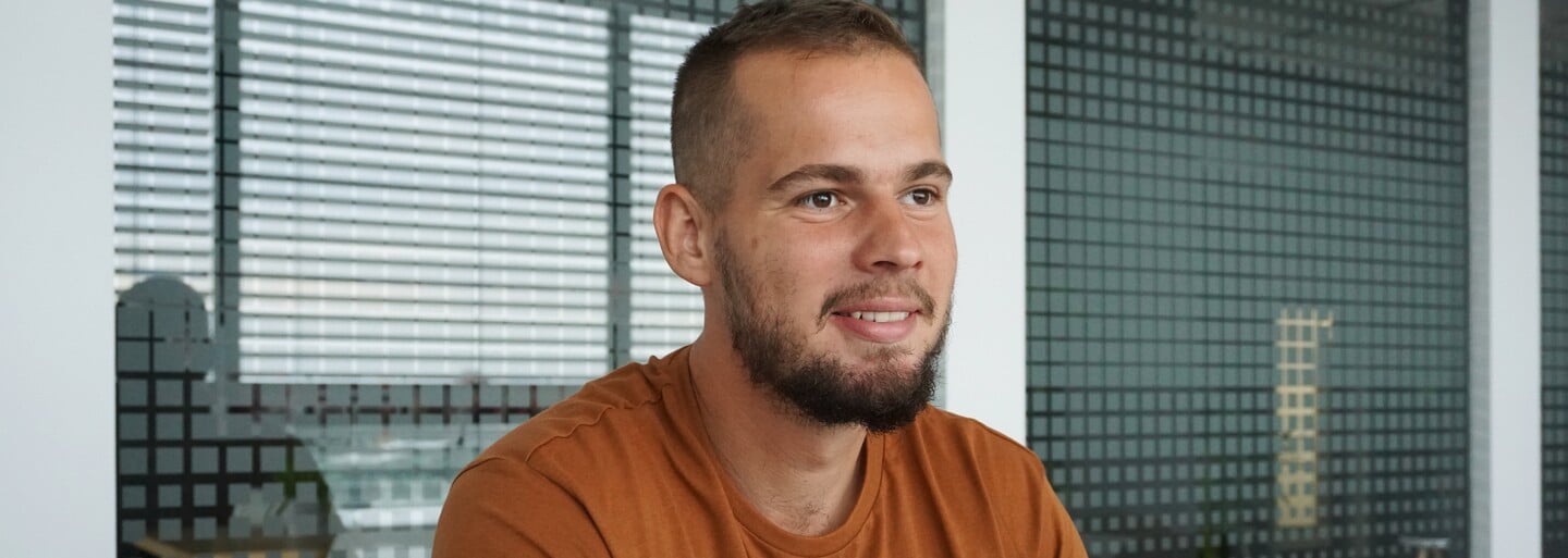 Komik Fero Joke: Pride je u nás potrebný. Akonáhle tam nabehne niekto polonahý, len tým pokazí celý dojem (Rozhovor)