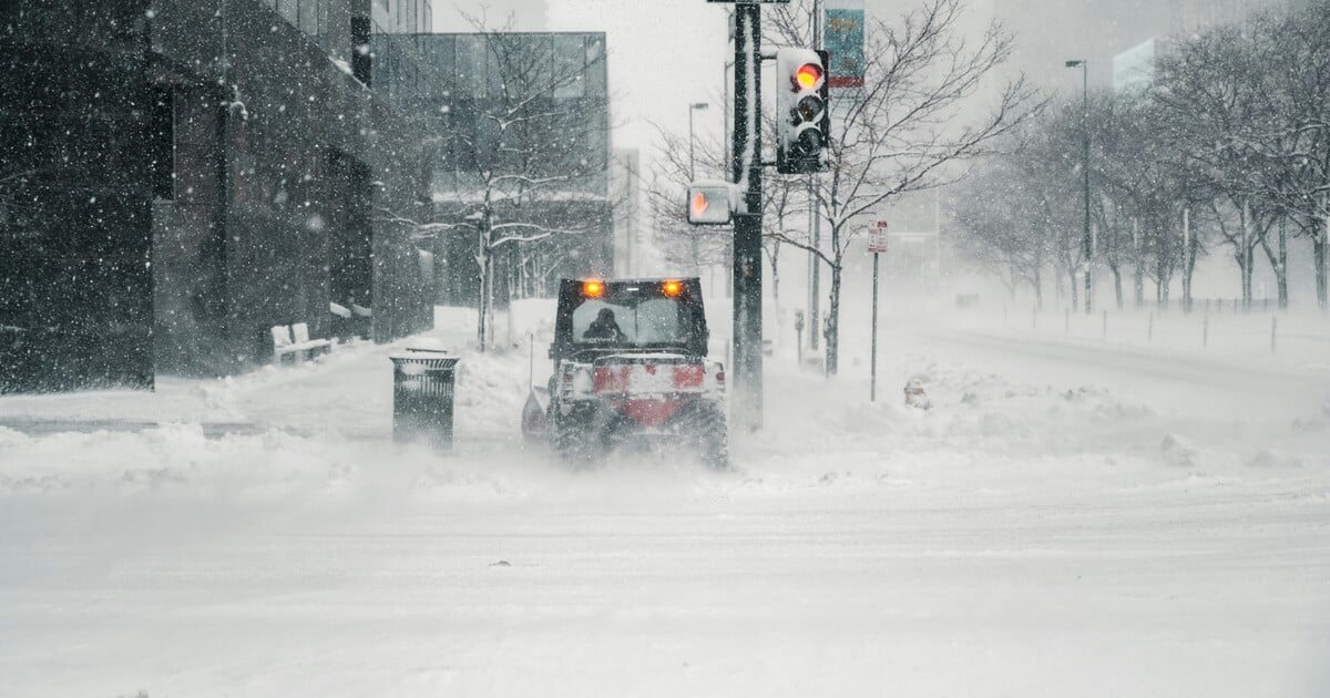 MAPA: Česko místy zasáhne silné sněžení. Meteorologové ukázali, kde může napadnout i více než 10 centimetrů