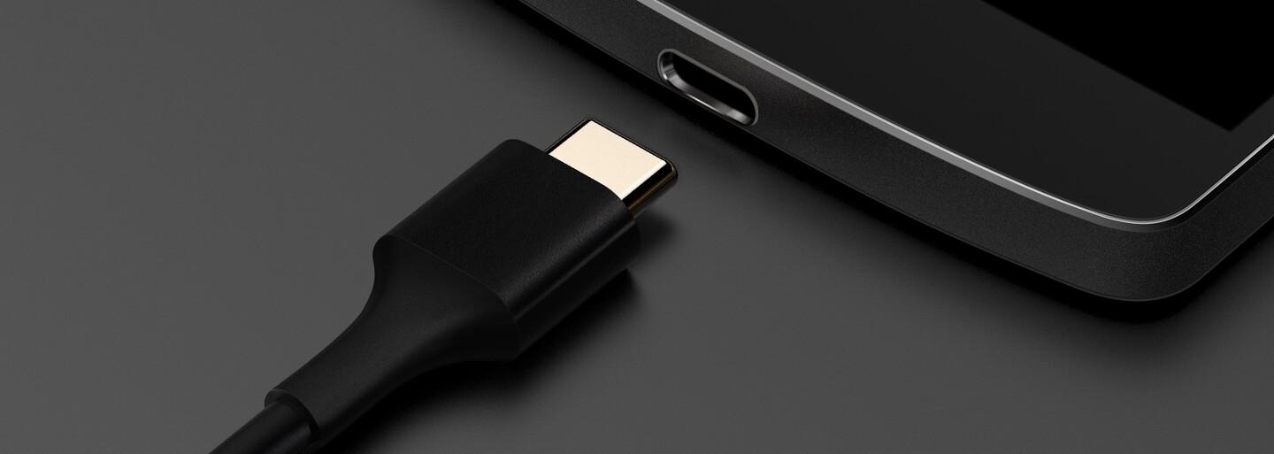 Konektor Lightning bude prý minulostí. Nový iPhone 8 by měl Apple vybavit standardem USB typu C
